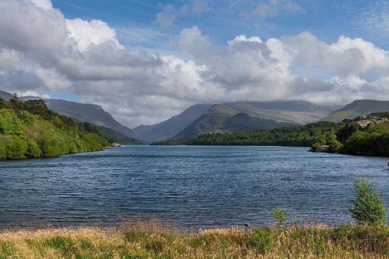 Arlyn, Padarn Lake Viewpoint In Snowdonia カーナーヴォン エクステリア 写真